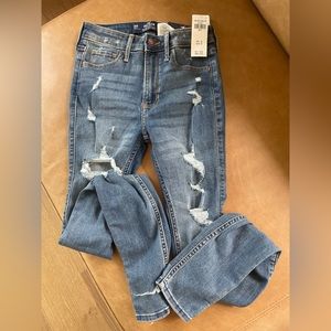 NWT Holister high rise super skinny jeans